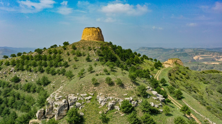 航拍內(nèi)蒙古清水河縣明長城