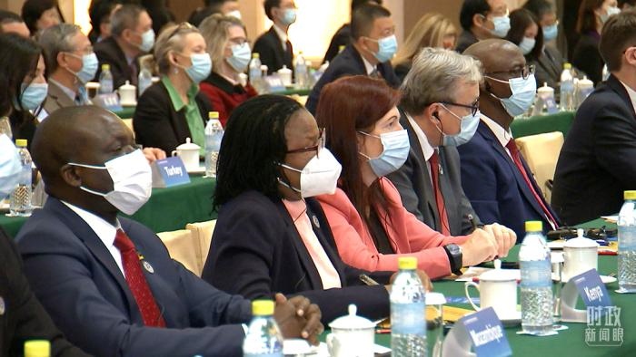 △紀(jì)念會(huì)議分會(huì)場的與會(huì)嘉賓。(總臺(tái)央視記者楊立峰拍攝)