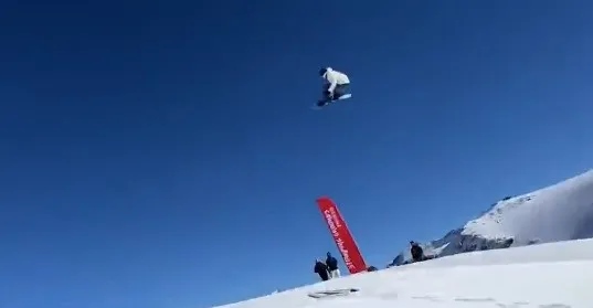 圖片來源：新體育網(wǎng)視頻截圖。