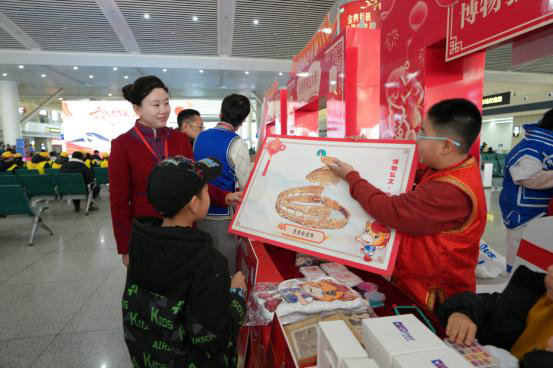 1770015104576324.jpg 春運4.jpg