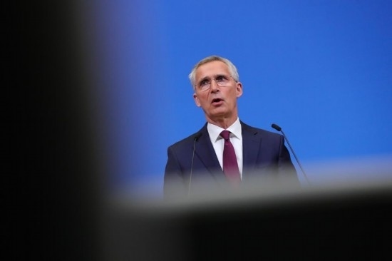 7月6日，在比利時(shí)布魯塞爾的北約總部，北約秘書長(zhǎng)斯托爾滕貝格在會(huì)議后召開(kāi)新聞發(fā)布會(huì)。新華社記者鄭煥松攝