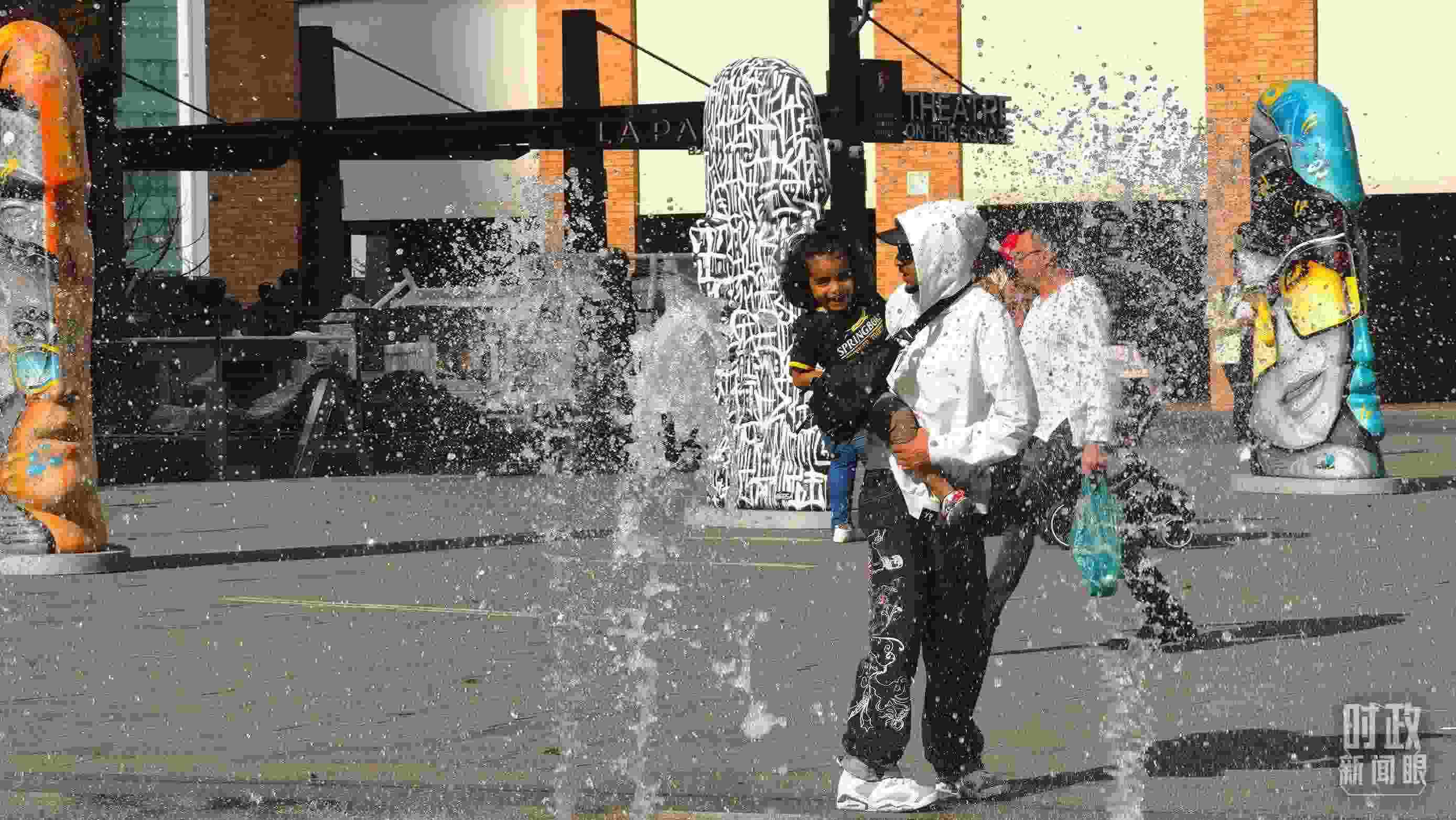 △約翰內(nèi)斯堡街頭。（總臺(tái)央視記者韓銳拍攝）