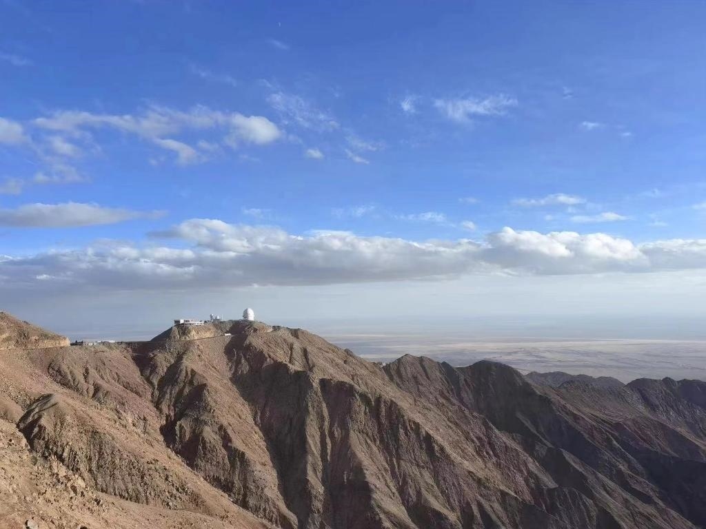 墨子巡天望遠(yuǎn)鏡遠(yuǎn)景圖。（中國(guó)科學(xué)技術(shù)大學(xué)供圖）