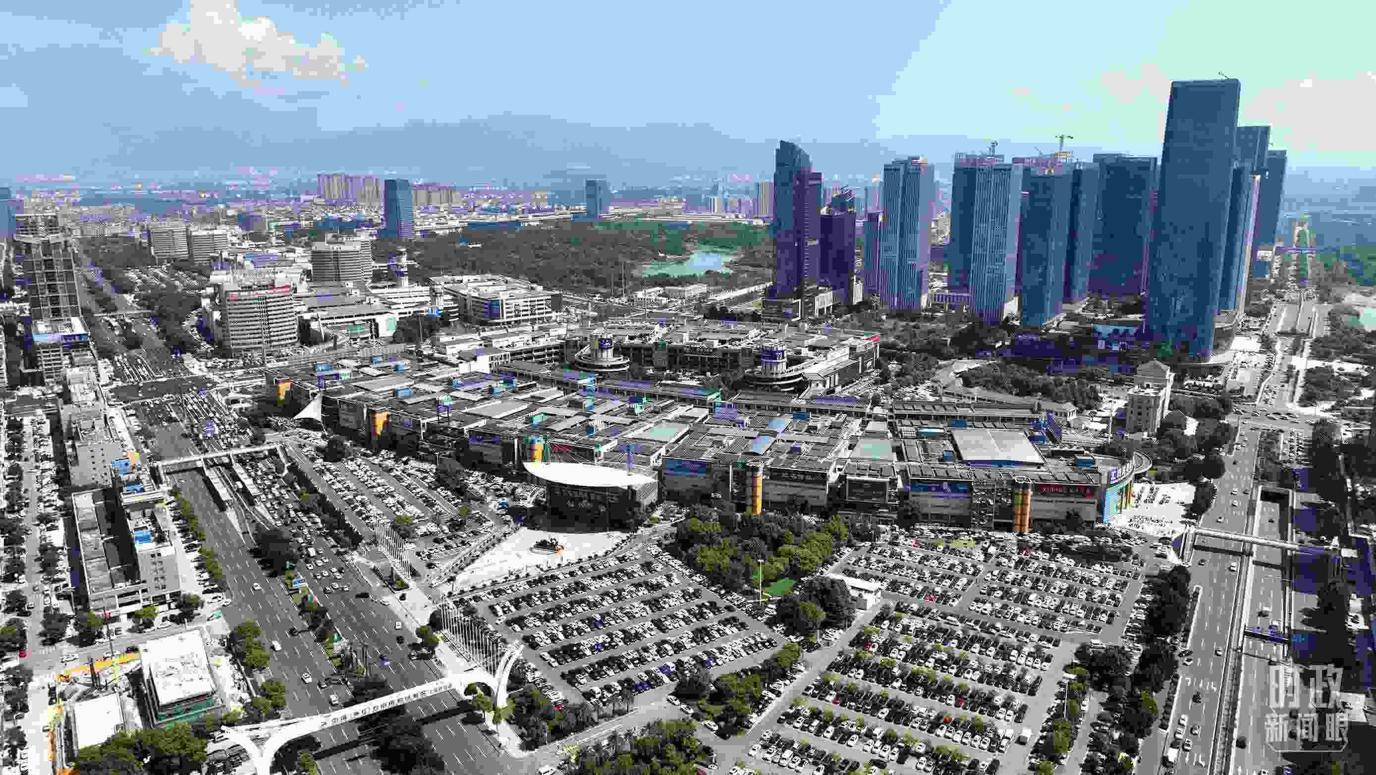 △義烏國際商貿(mào)城航拍。（總臺(tái)央視記者羅瀟拍攝）