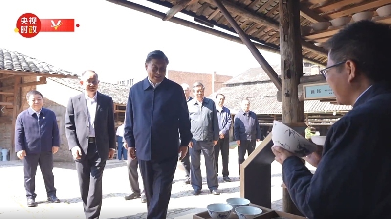 2023年10月11日，習近平在江西景德鎮(zhèn)考察。（視頻截圖）