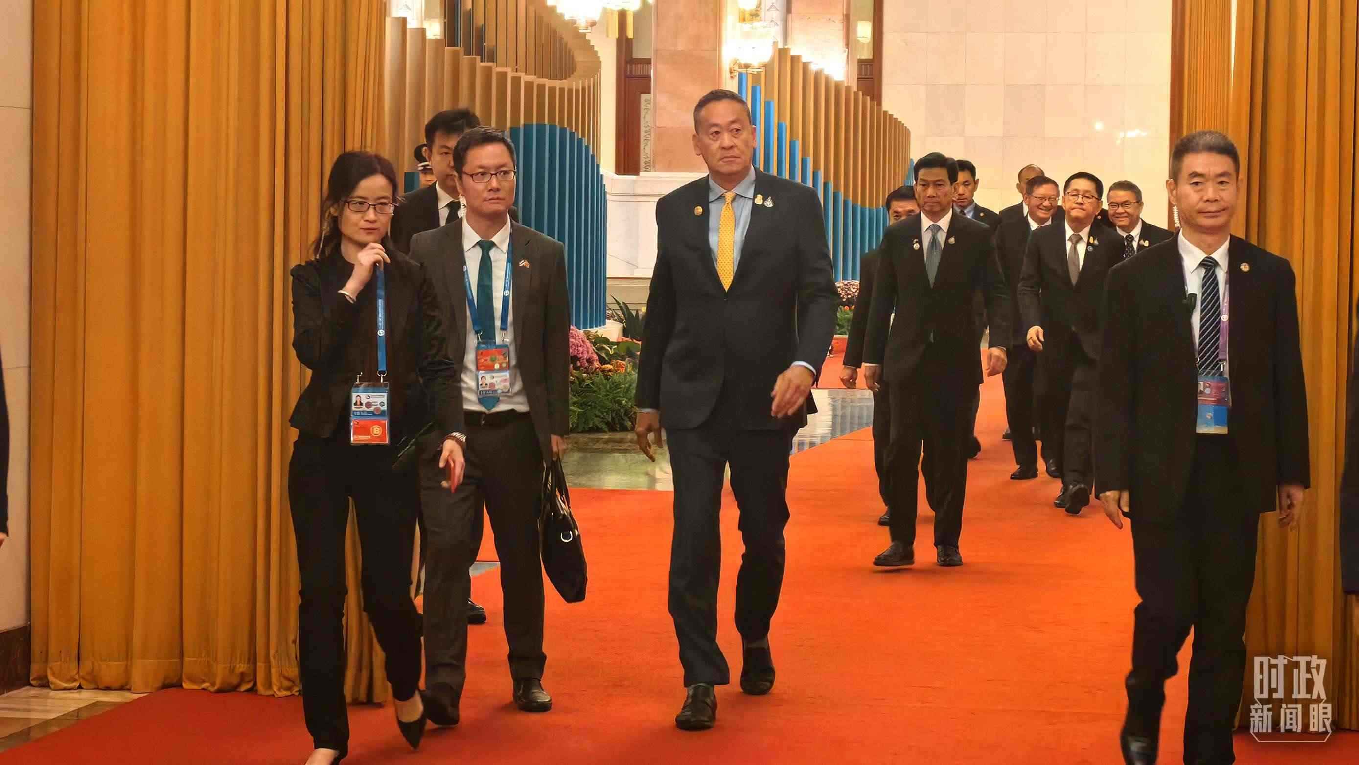 △即將參加會見的泰國總理賽塔。（總臺央廣記者潘毅拍攝）