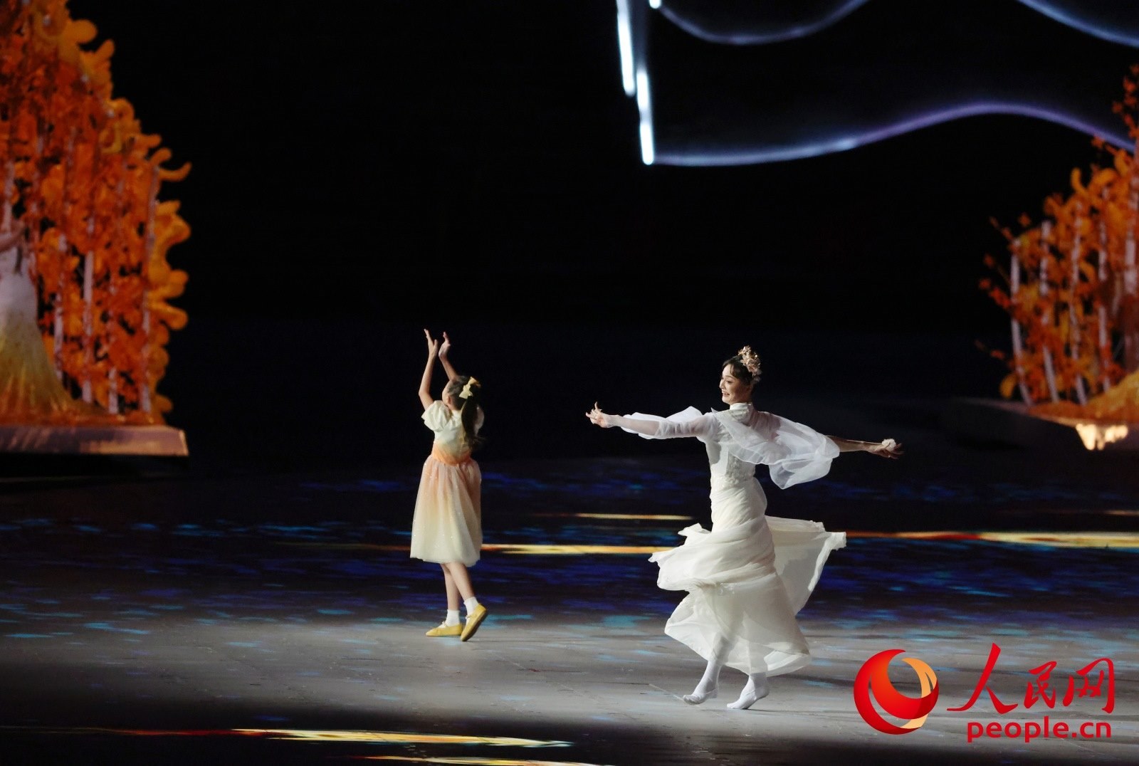 開(kāi)幕式現(xiàn)場(chǎng)。人民網(wǎng) 周靜圓攝