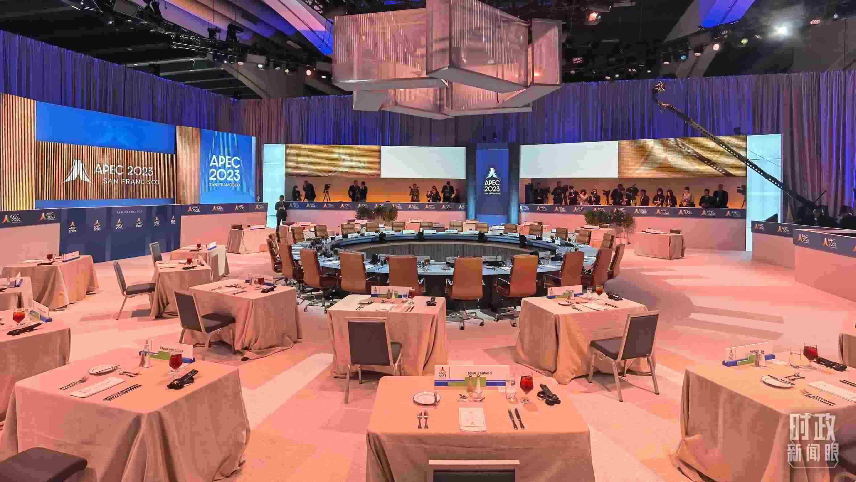 △會議開始前的現(xiàn)場。（總臺央視記者石丞拍攝）