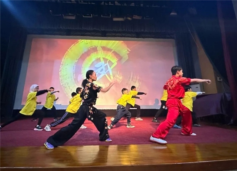 圖為2023“中華文化大樂園—埃及開羅營”閉幕式活動現(xiàn)場。主辦方供圖