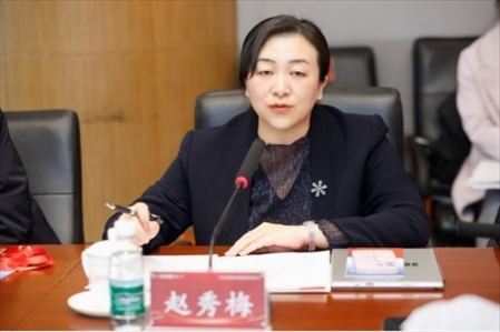 人民網(wǎng)輿情數(shù)據(jù)中心主任、人民在線總經(jīng)理趙秀梅發(fā)言