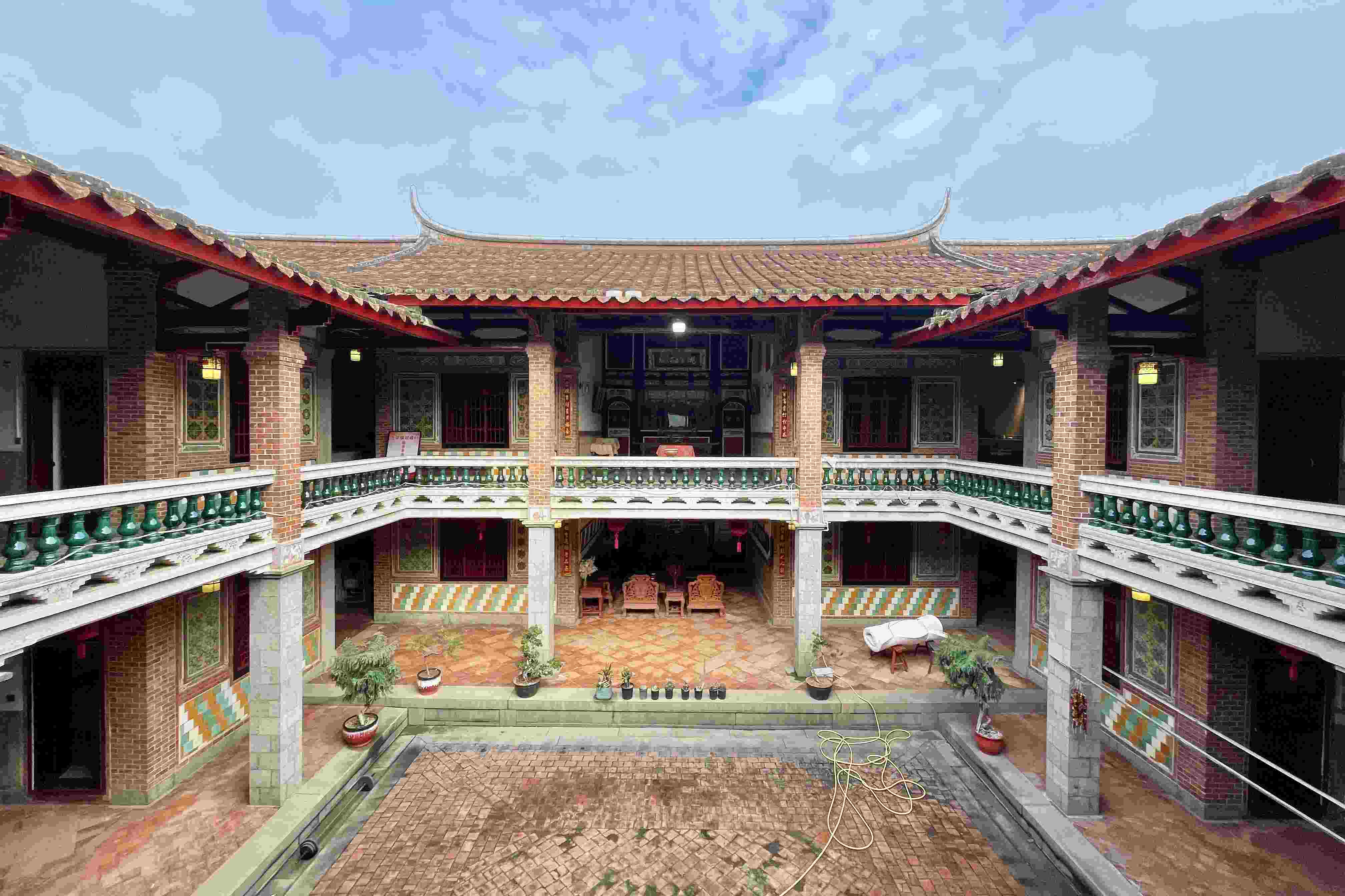 遠(yuǎn)峰厝。林瑤 攝