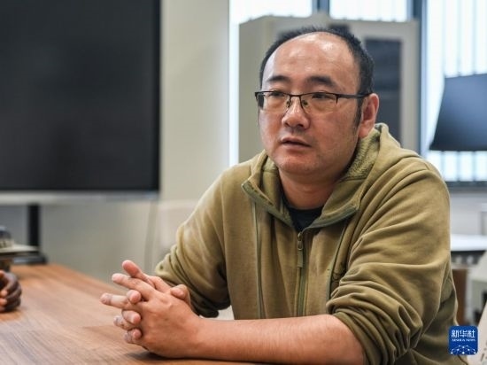 2月15日，在亞的斯亞貝巴的埃塞俄比亞聯(lián)邦職業(yè)技術(shù)培訓(xùn)學(xué)院，魯班工坊中方負(fù)責(zé)人江絳接受新華社采訪。