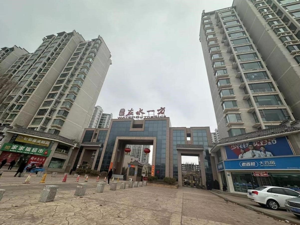 甘肅省永靖縣“在水一方”小區(qū)。人民網(wǎng)記者 馬昌攝