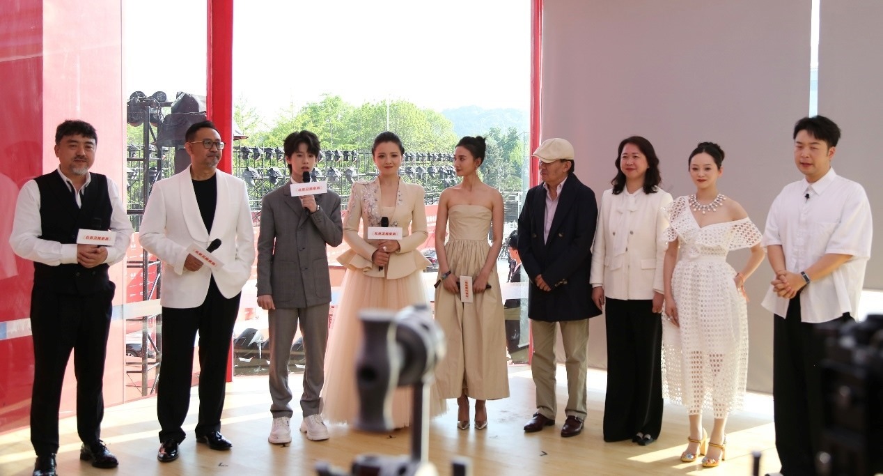 “品牌助力電影”公益直播活動現(xiàn)場。主辦方供圖