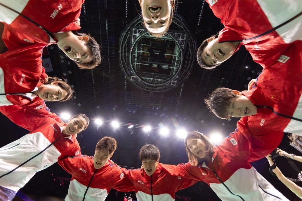 5月5日，中國隊在賽前互相鼓勵。新華社記者 江宏景 攝