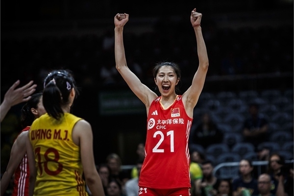 吳夢(mèng)潔慶祝得分。圖片來(lái)源:國(guó)際排聯(lián)