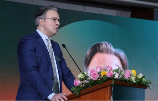 沙特電信Center 3首席戰(zhàn)略官拉斐爾·朱安致辭。中國(guó)聯(lián)通沙特公司供圖