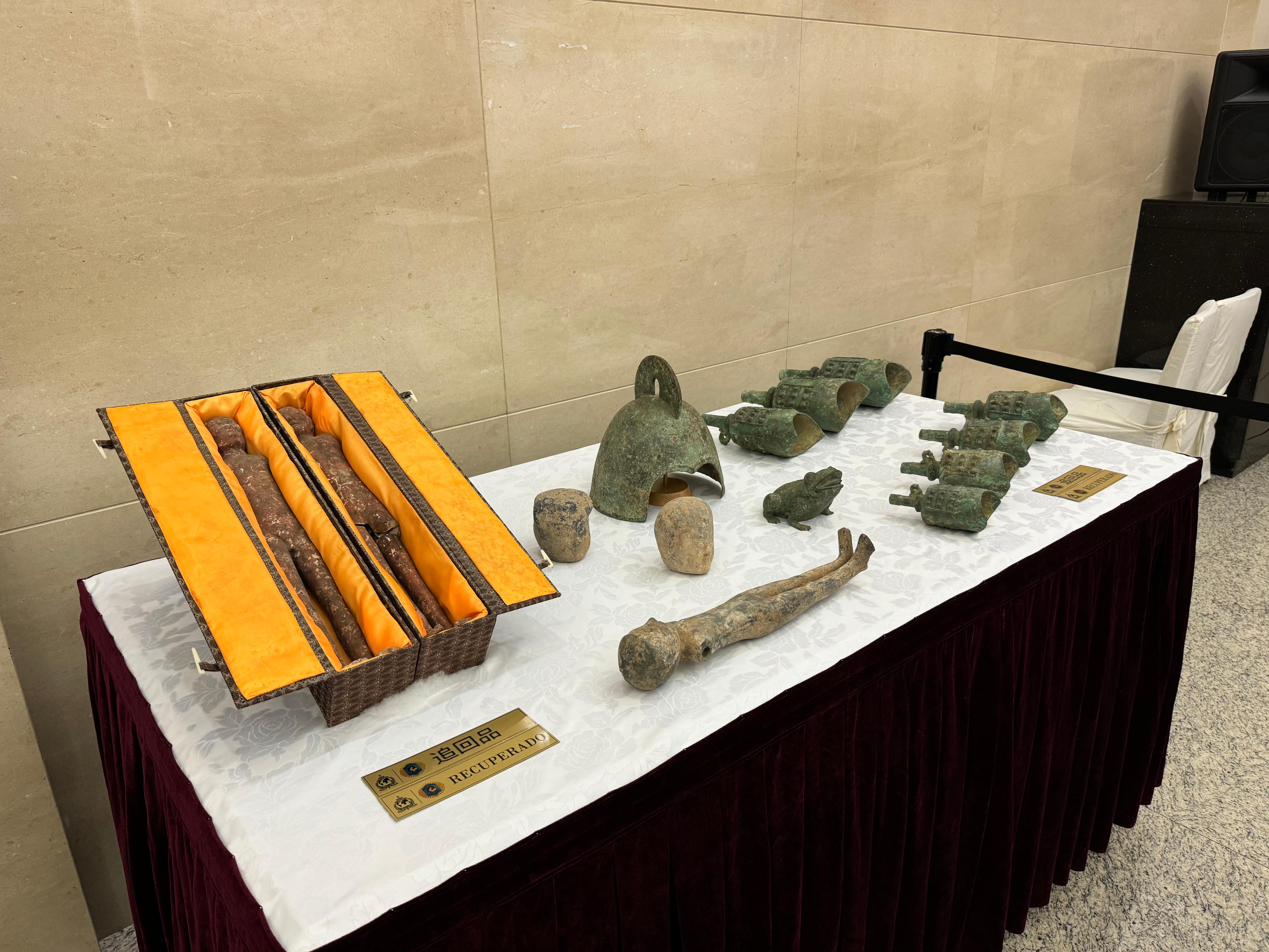 阿根廷返還的14件文物藝術(shù)品。國(guó)家文物局供圖