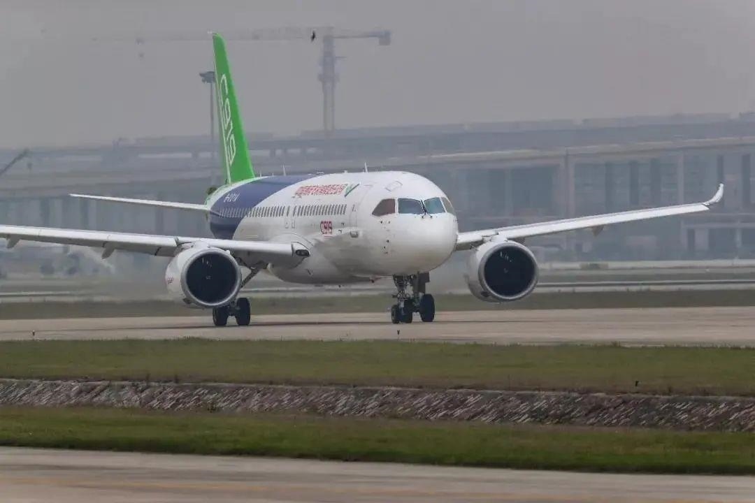 從一扇“門”、一座“城”、兩張“網(wǎng)”，看浦東新區(qū)改革常新