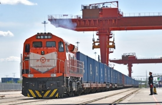 2023年9月19日，列車從中歐班列（沈陽）集結(jié)中心出發(fā)，將經(jīng)由滿洲里口岸駛向歐洲。截至2024年8月2日，中歐班列（沈陽）集結(jié)中心往返開行中歐班列數(shù)突破1000列，運輸貨物超8萬標箱。