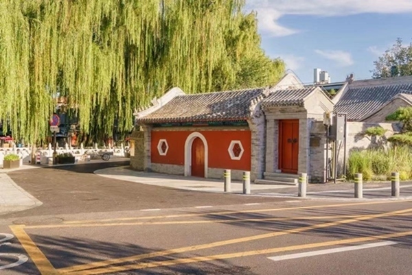 北京建筑大學古建保護與利用專業(yè)師生對北京德勝門內(nèi)大街開展空間品質(zhì)綜合提升項目，圖為項目竣工后的實景圖。校方供圖