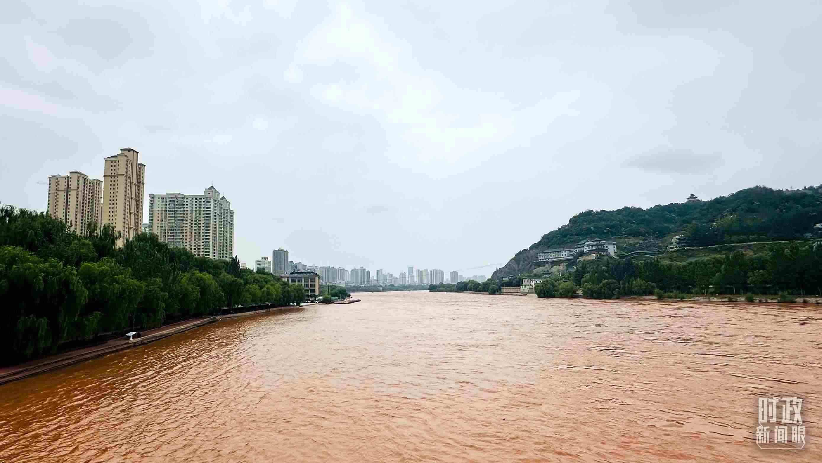 △黃河蘭州段。（總臺(tái)央視記者范一鳴拍攝）