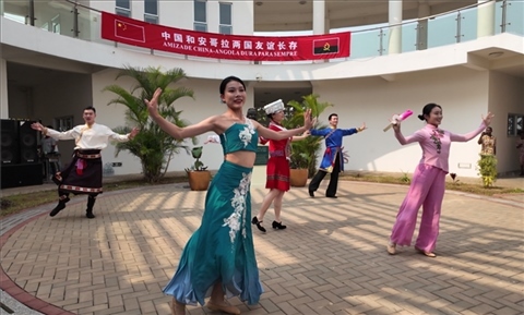 舞蹈《美麗中國(guó)》。內(nèi)圖大學(xué)孔子學(xué)院供圖