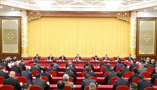 2024年3月6日，中共中央總書記、國(guó)家主席、中央軍委主席習(xí)近平看望參加全國(guó)政協(xié)十四屆二次會(huì)議的民革、科技界、環(huán)境資源界委員，并參加聯(lián)組會(huì)，聽取意見和建議。新華社記者 黃敬文 攝