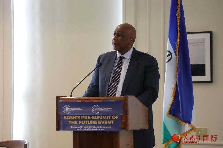 萊索托國王萊齊耶三世出席活動并致辭。人民網(wǎng)記者 李志偉攝