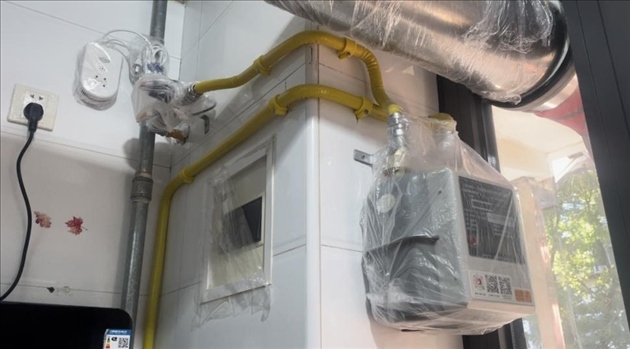 北京市石景山區(qū)高井路社區(qū)更換燃?xì)夤艿篮蟮木用窦?。人民網(wǎng) 劉佳欣攝