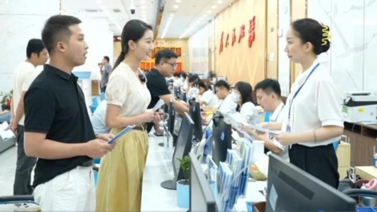 直播現(xiàn)場。海南省營商廳供圖