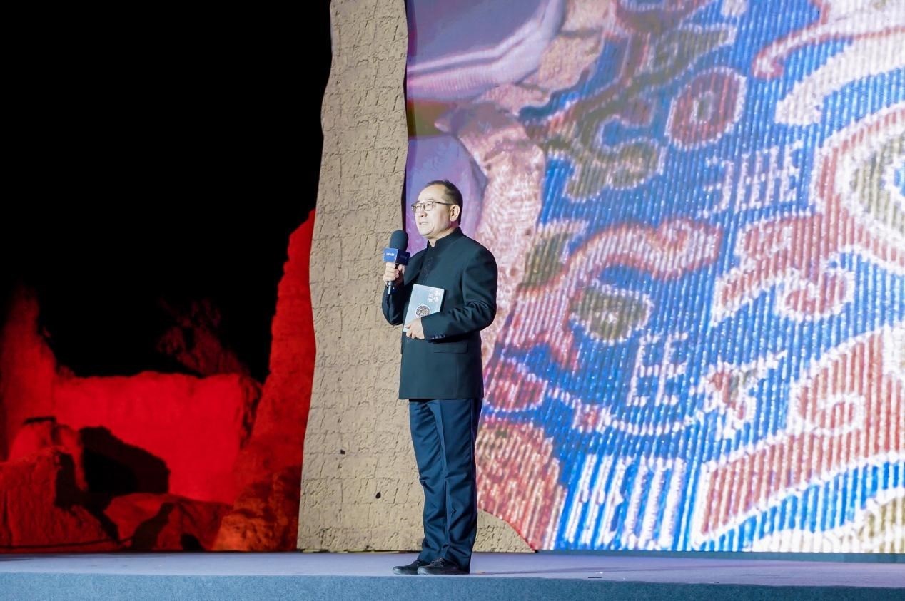 于志勇在“何以中國·五星出東方”網(wǎng)絡主題宣傳活動現(xiàn)場演講。人民視頻供圖