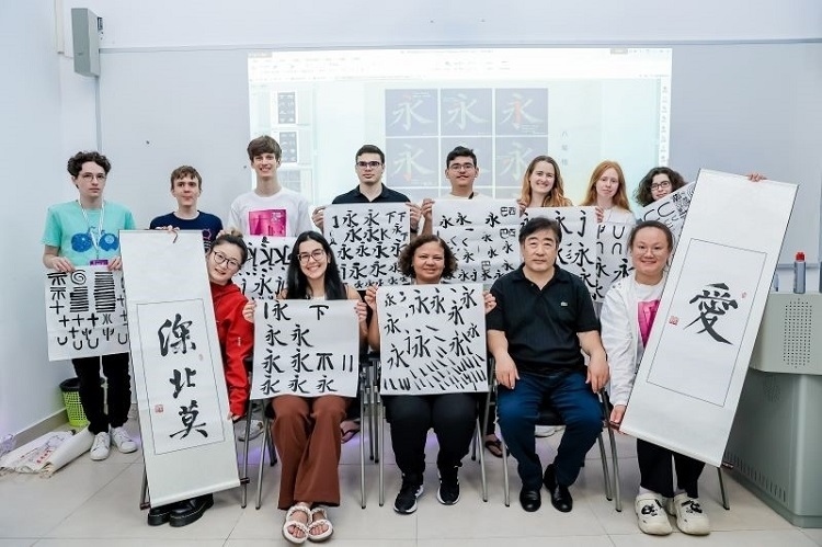 深北莫舉行文化交流活動(dòng)。深北莫供圖