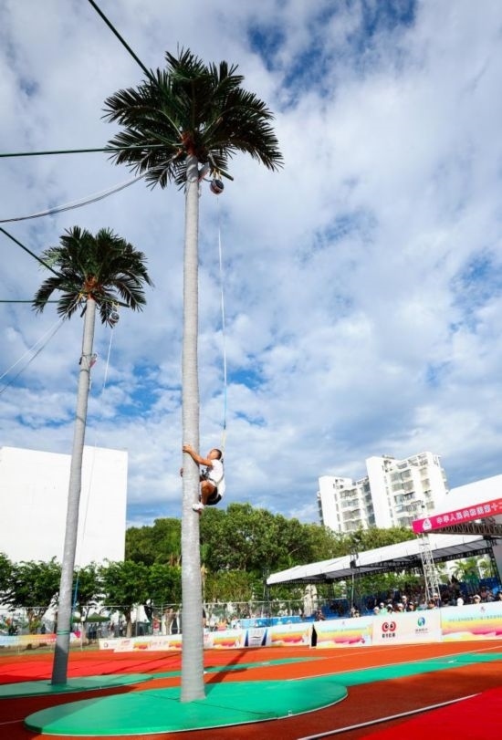 11月23日，海南隊選手曾祥天在比賽中。新華社記者 楊植森 攝
