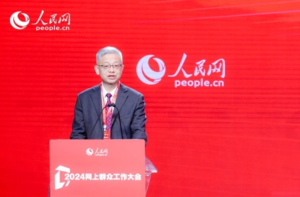 寧夏回族自治區(qū)銀川市委社會工作部副部長李卒作實踐分享。人民網(wǎng) 鄂智超攝