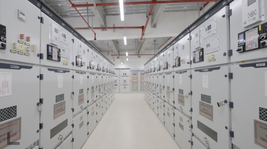 300兆瓦壓氣儲(chǔ)能示范工程高壓配電室。受訪者供圖