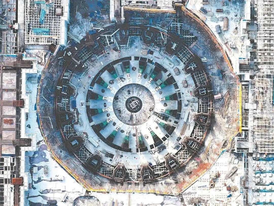 △中國(guó)科學(xué)院合肥物質(zhì)科學(xué)研究院等離子體所，緊湊型聚變能實(shí)驗(yàn)裝置（BEST）項(xiàng)目正加緊施工。