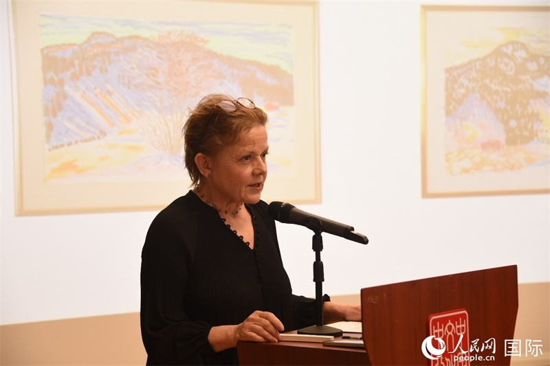 瑞典著名畫(huà)家比麗塔·穆?tīng)柕乃囆g(shù)講座。人民網(wǎng)記者 殷淼攝