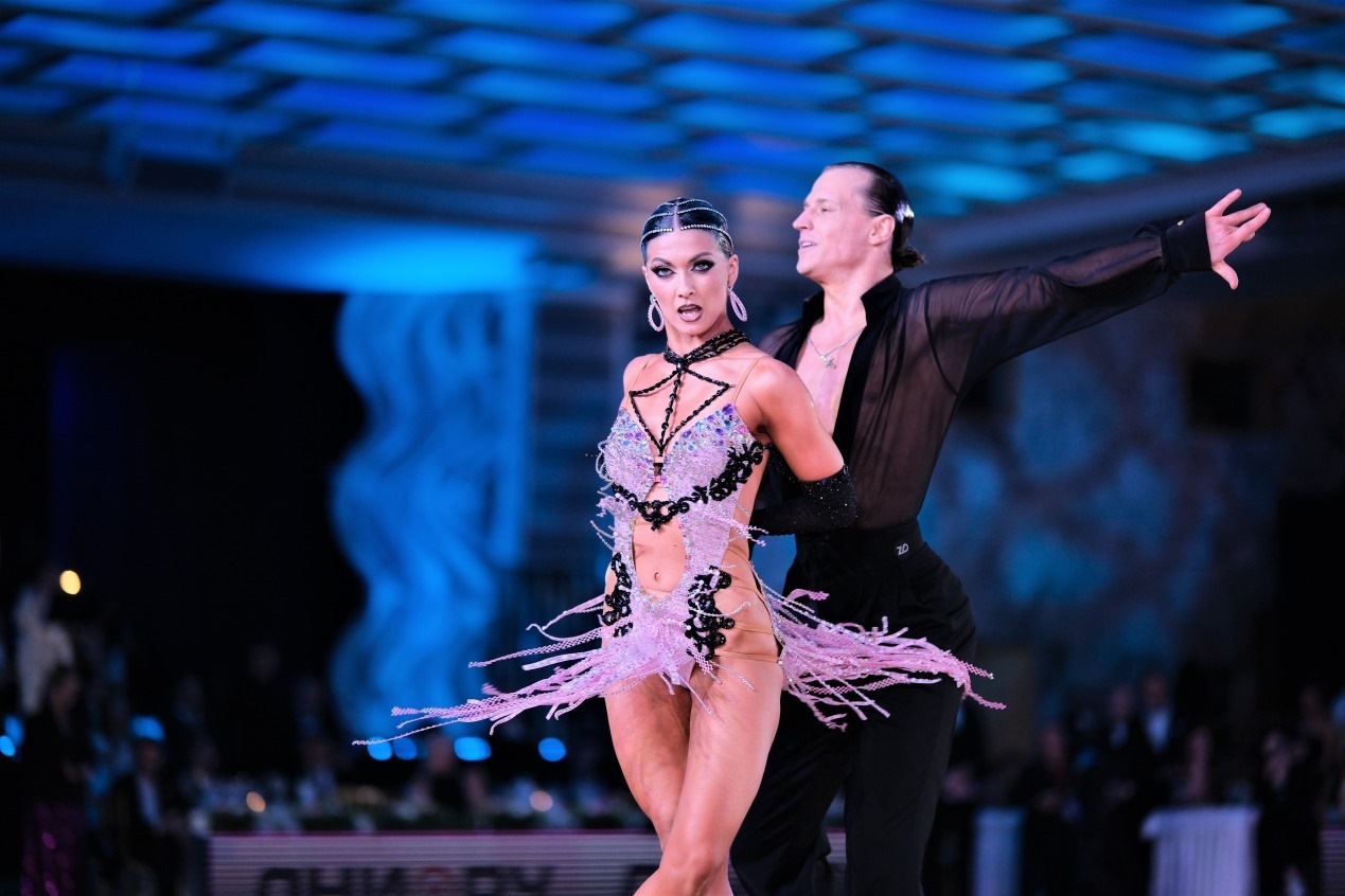 第七屆“克里姆林宮杯”國標(biāo)舞錦標(biāo)賽現(xiàn)場。于子恒攝