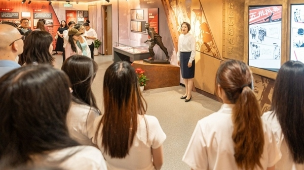 思政課現(xiàn)場(chǎng)。東華大學(xué)供圖