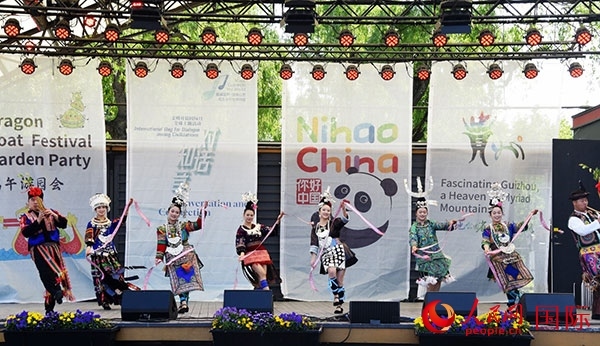 舞蹈《迎客歌》。人民網(wǎng)記者 殷淼