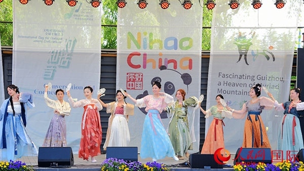 舞蹈《寄明月》。人民網(wǎng)記者 殷淼